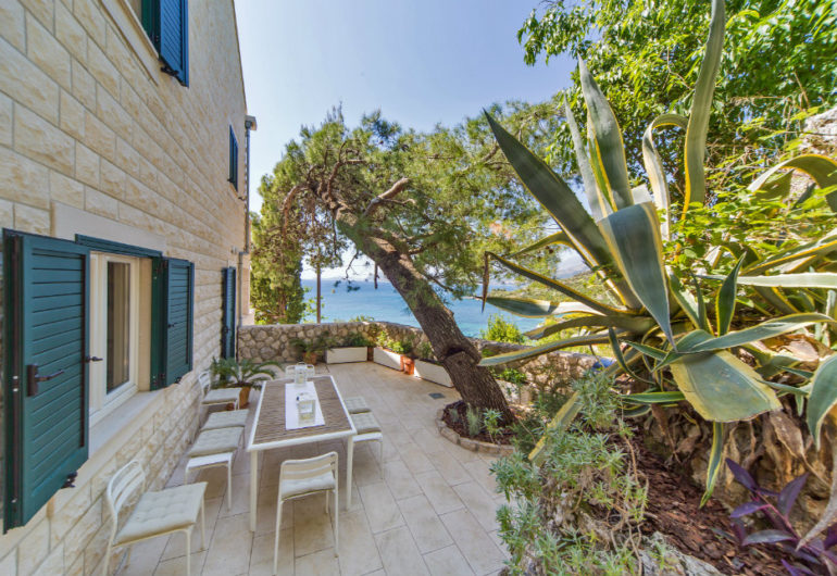 Villa King – Attic Bedroom